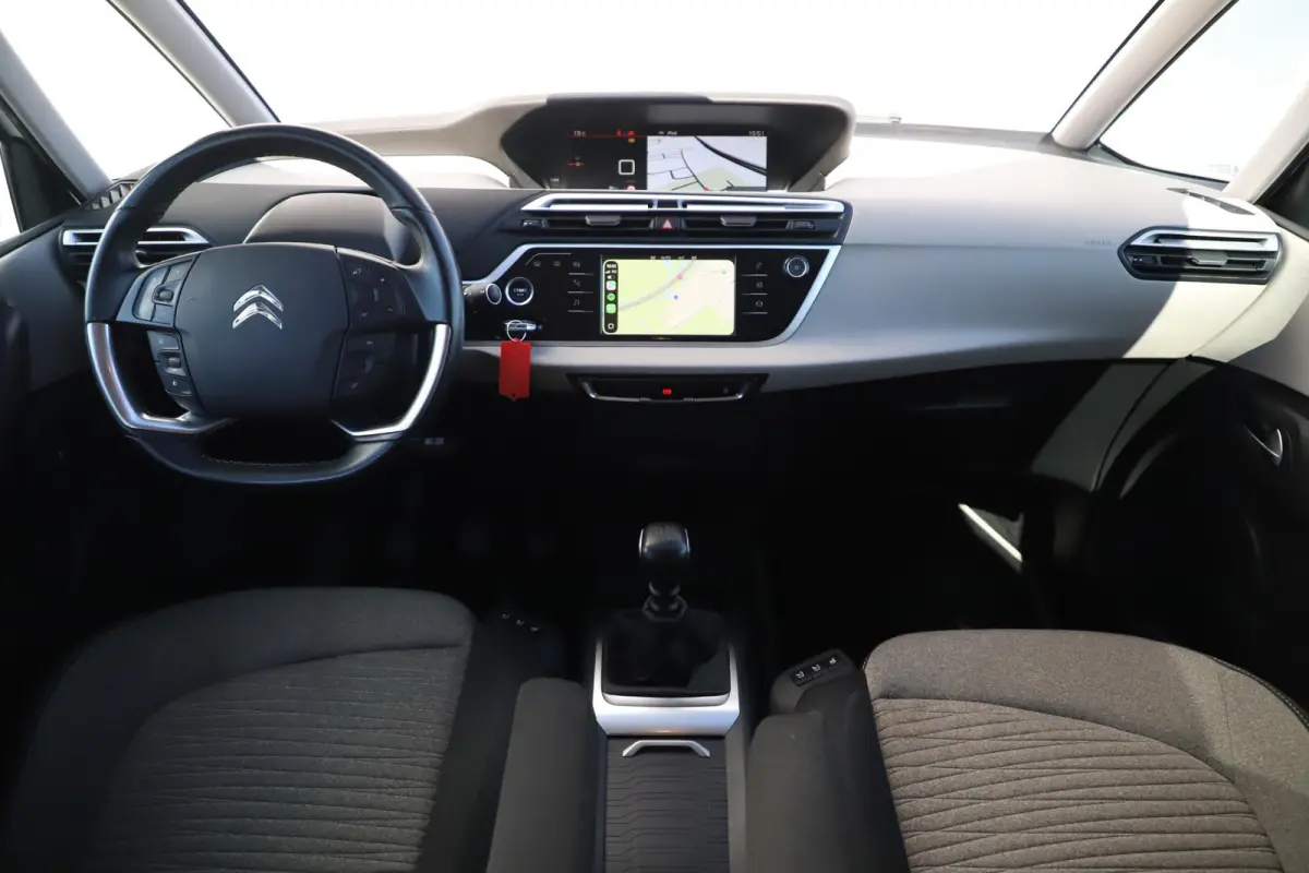 1.5 BlueHDI Business 7p 7 Persoons Navigatie Achteruitrijcamera Clima Cruise Getint Glas Carplay Android