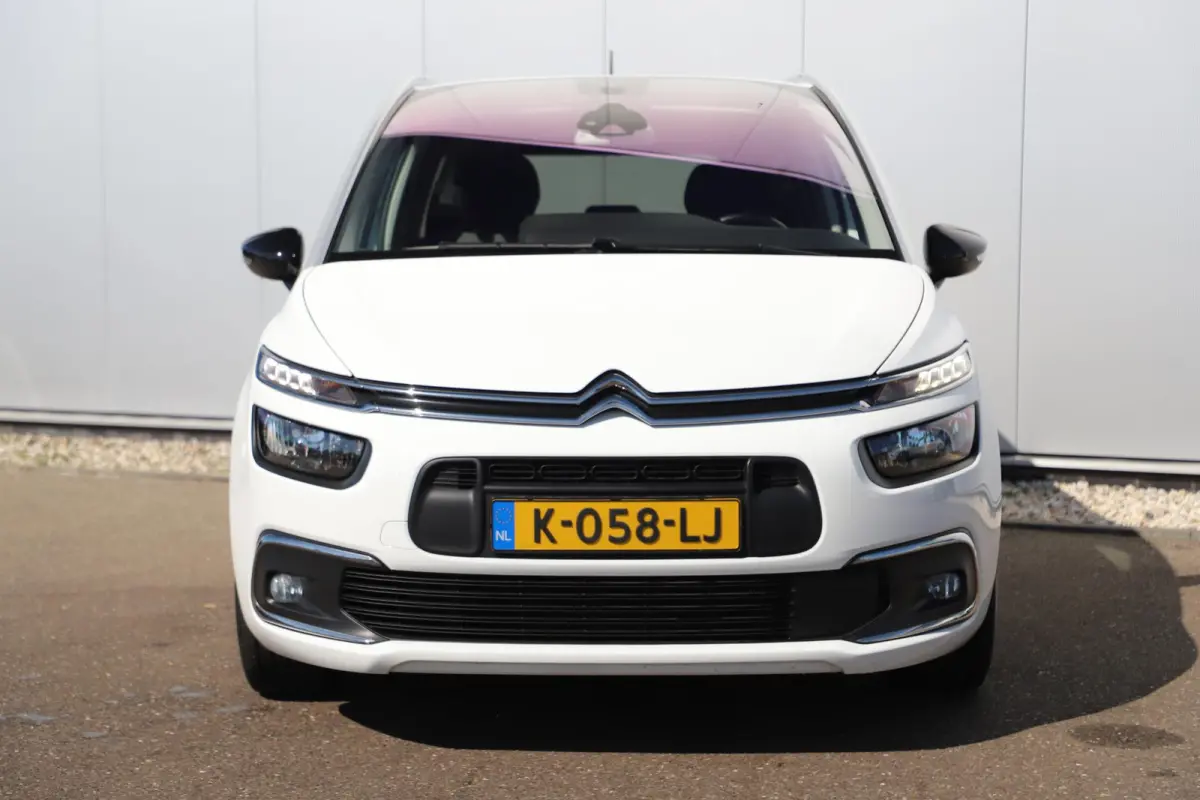 1.5 BlueHDI Business 7p 7 Persoons Navigatie Achteruitrijcamera Clima Cruise Getint Glas Carplay Android