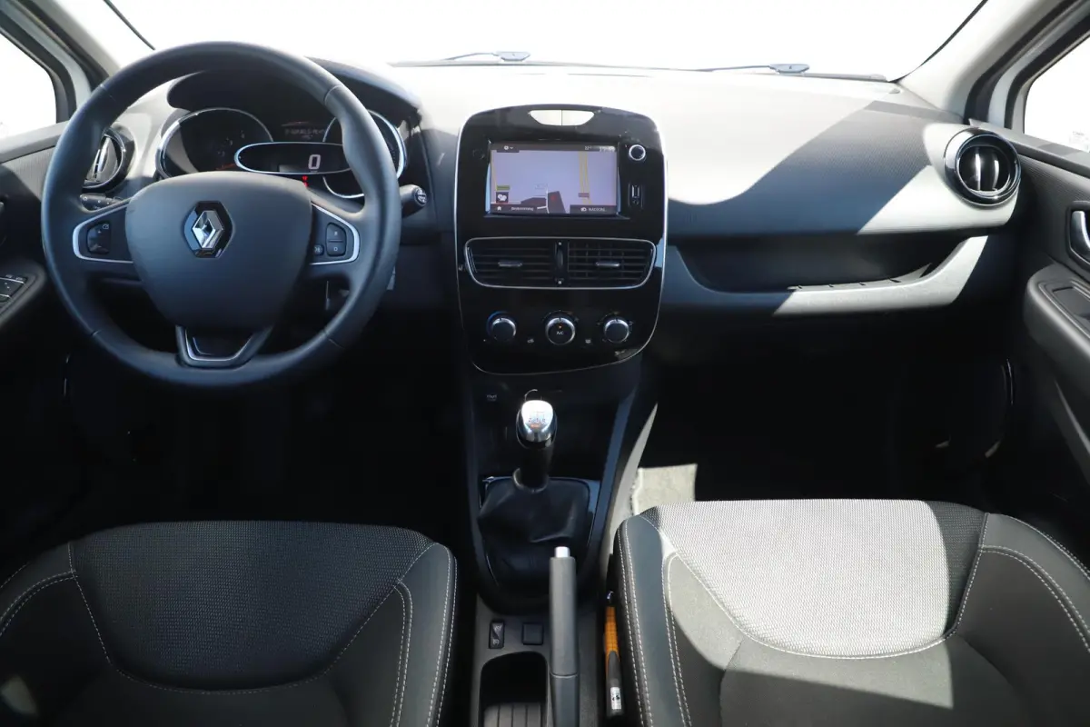 1.5 dCi Ecoleader Zen Navigatie Airco Cruise Bluetooth Parkeersensor