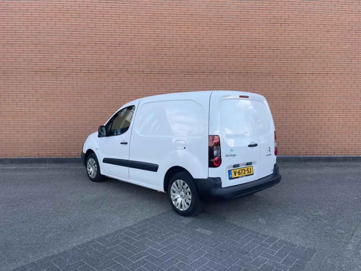 bestel 1.6 BlueHDI 100 Club Economy S&S