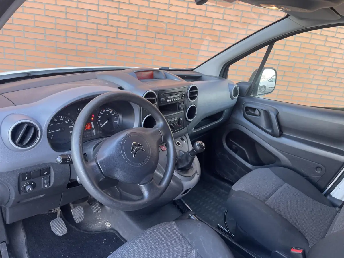 bestel 1.6 BlueHDI 100 Club Economy S&S