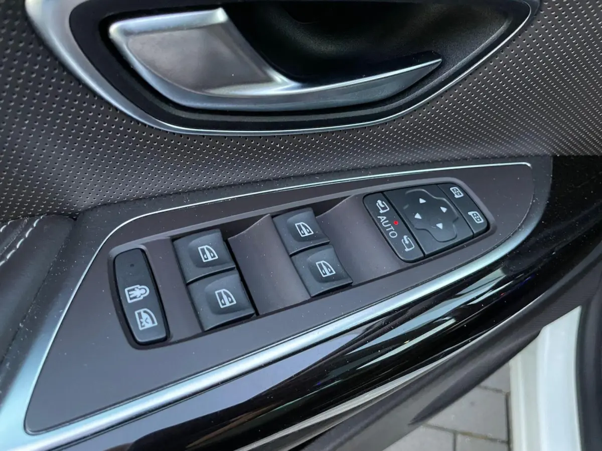 1.6 TCe Initiale Paris 7p. Pano Trekhaak Automaat