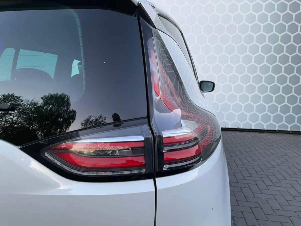 1.6 TCe Initiale Paris 7p. Pano Trekhaak Automaat