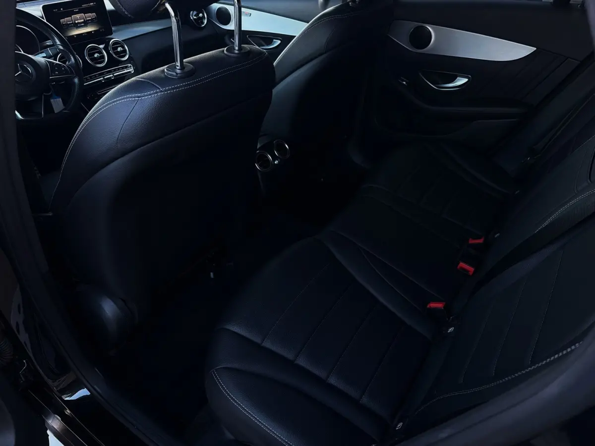 250 4MATIC Edition1|Full Led|211PK|Navi|Adaptive Cruise|AMG-Pakket|Leder|StoelVW|Lane Assist|Flippers|PDC