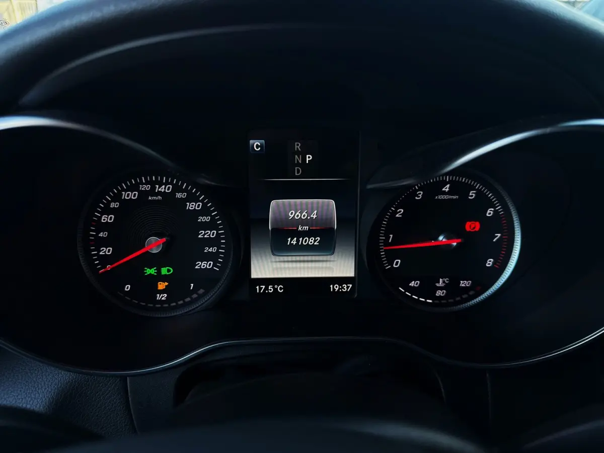 250 4MATIC Edition1|Full Led|211PK|Navi|Adaptive Cruise|AMG-Pakket|Leder|StoelVW|Lane Assist|Flippers|PDC
