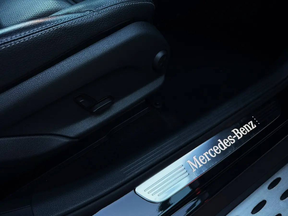 250 4MATIC Edition1|Full Led|211PK|Navi|Adaptive Cruise|AMG-Pakket|Leder|StoelVW|Lane Assist|Flippers|PDC