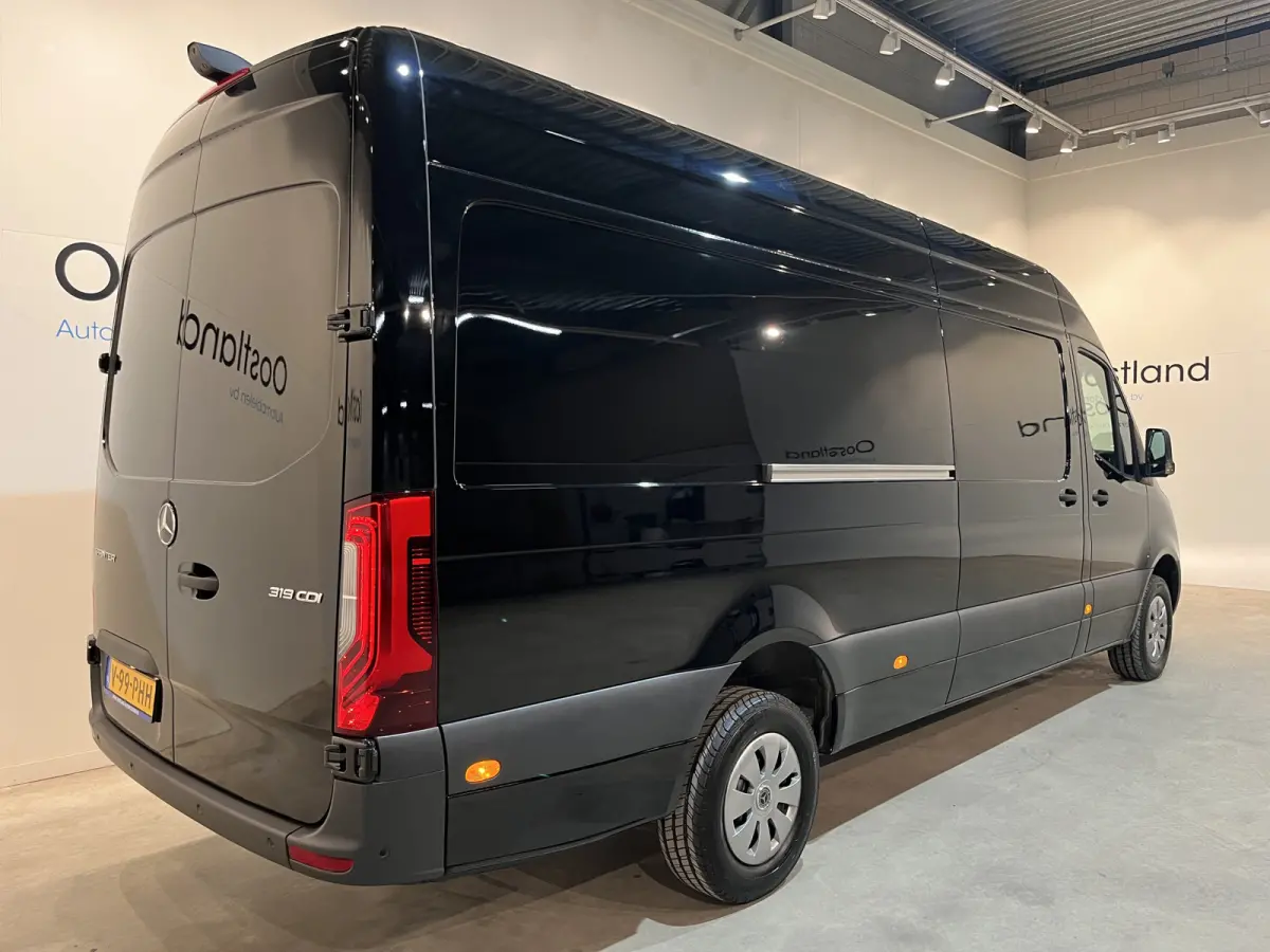 319 CDI L3H2 RWD Automaat / 3.500 KG Trekgewicht / Euro 6 / LED / Airco / CarPlay / Cruise Control Adap. / Camera / Navigatie / 172 KM !!!