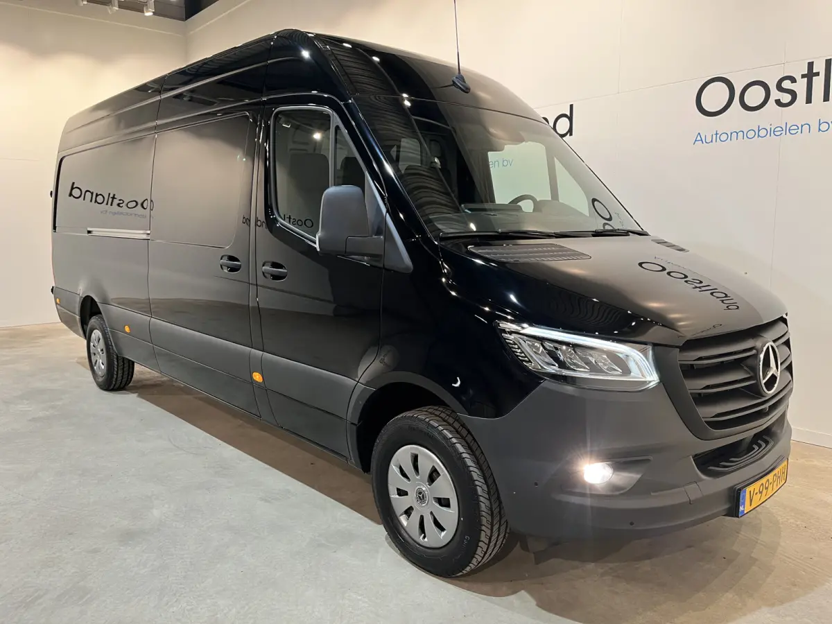 319 CDI L3H2 RWD Automaat / 3.500 KG Trekgewicht / Euro 6 / LED / Airco / CarPlay / Cruise Control Adap. / Camera / Navigatie / 172 KM !!!