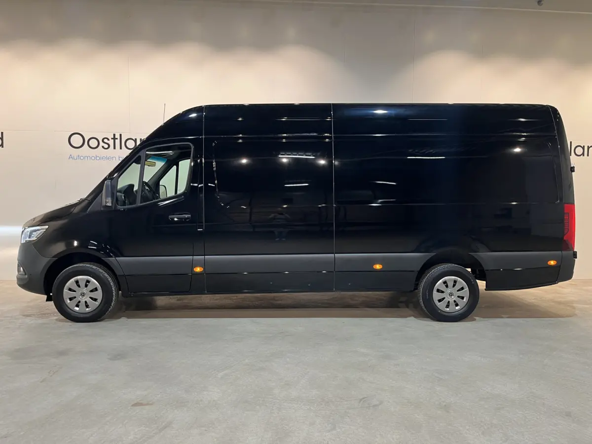 319 CDI L3H2 RWD Automaat / 3.500 KG Trekgewicht / Euro 6 / LED / Airco / CarPlay / Cruise Control Adap. / Camera / Navigatie / 172 KM !!!