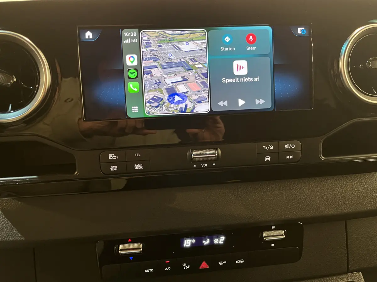 319 CDI L3H2 RWD Automaat / 3.500 KG Trekgewicht / Euro 6 / LED / Airco / CarPlay / Cruise Control Adap. / Camera / Navigatie / 172 KM !!!