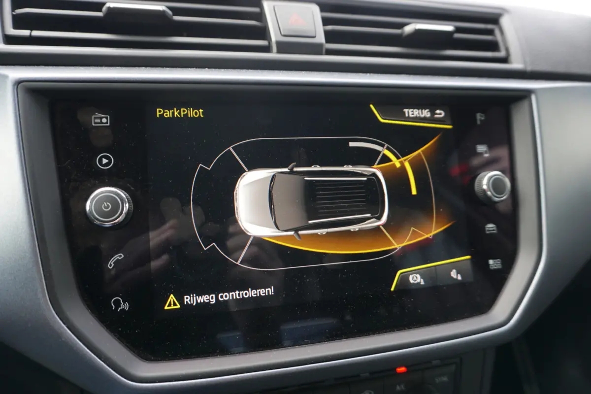 1.0 TSI Xcellence Launch Edition | CLIMATE | CARPLAY | NAVI | PDC | TREKHAAK