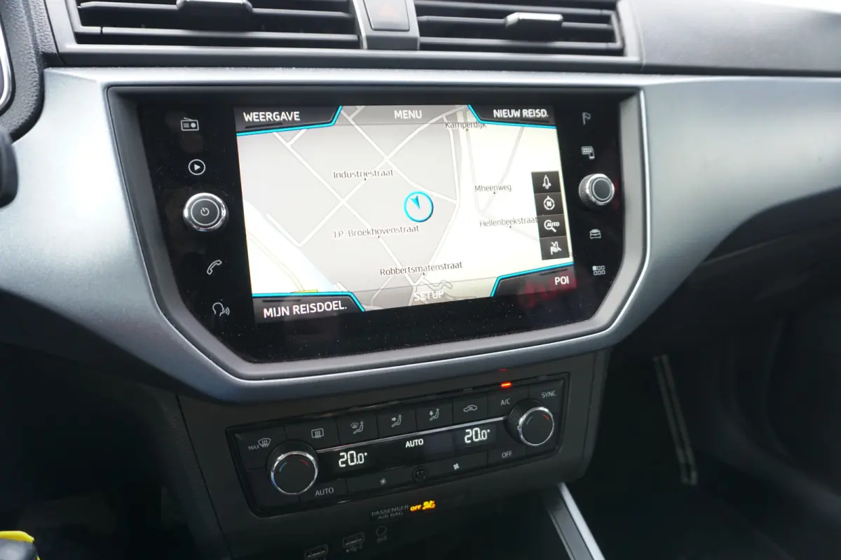 1.0 TSI Xcellence Launch Edition | CLIMATE | CARPLAY | NAVI | PDC | TREKHAAK