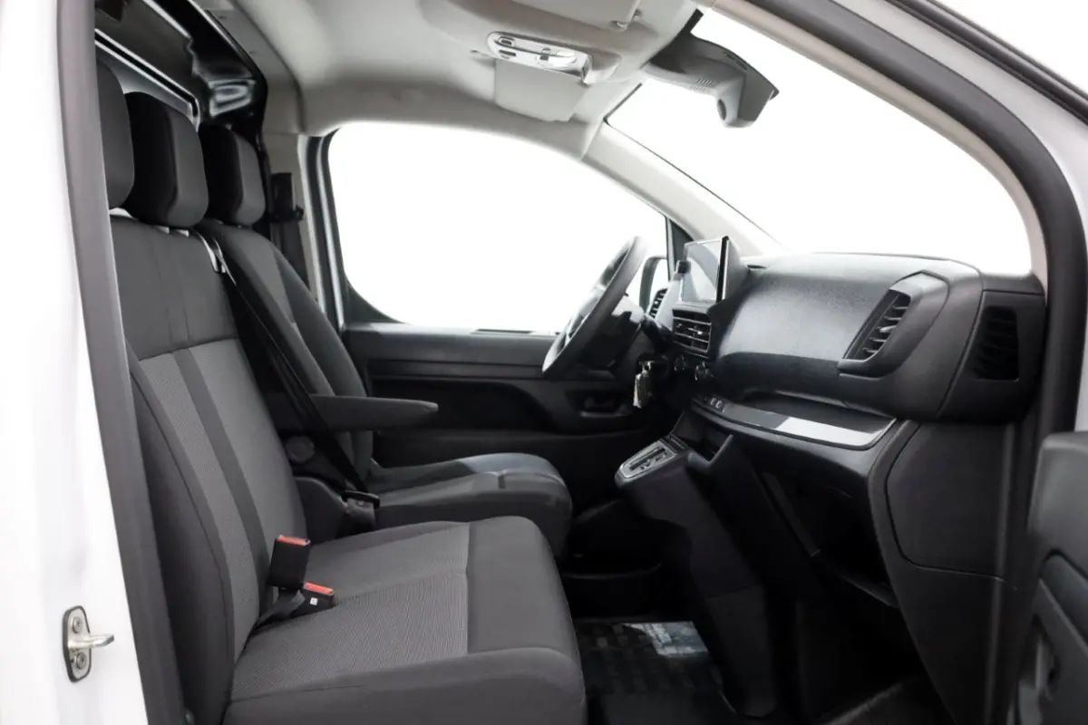 2.0 Diesel 180pk Automaat L3 Airco/Navi/Camera 12-2024