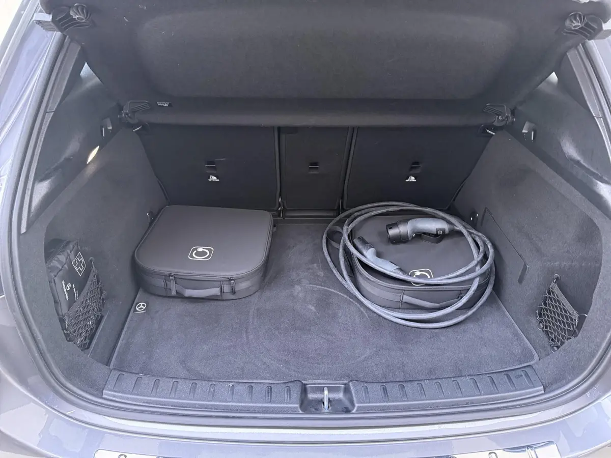 250 e Luxury-Line / Winter Pakket / Sfeerverlichting / 360Graden-Camera /
