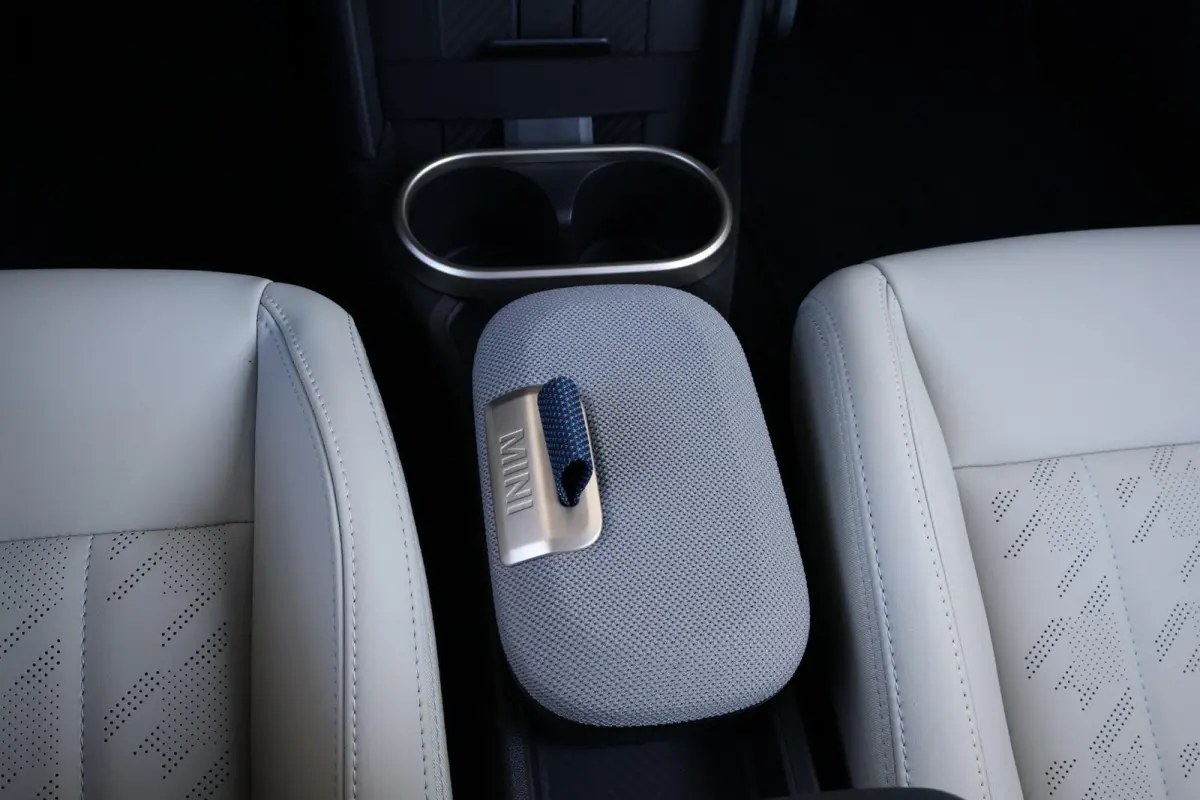 C | Favoured M Stuurwielrand verwarmd / Comfort Access / Harman Kardon / Head-Up / Stoelverwarming