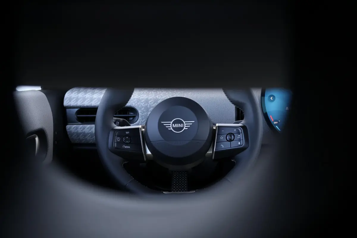 C | Favoured M Stuurwielrand verwarmd / Comfort Access / Harman Kardon / Head-Up / Stoelverwarming