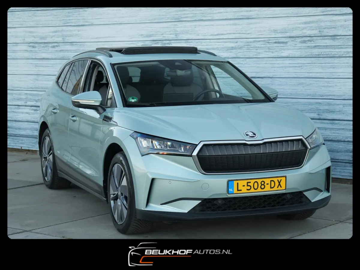 60 Carplay Navi Pano Leer Camera Soh 93.5%.