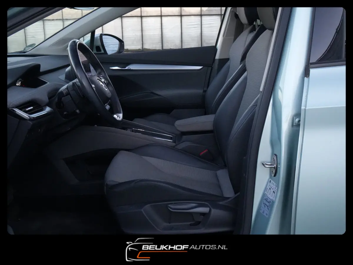 60 Carplay Navi Pano Leer Camera Soh 93.5%.