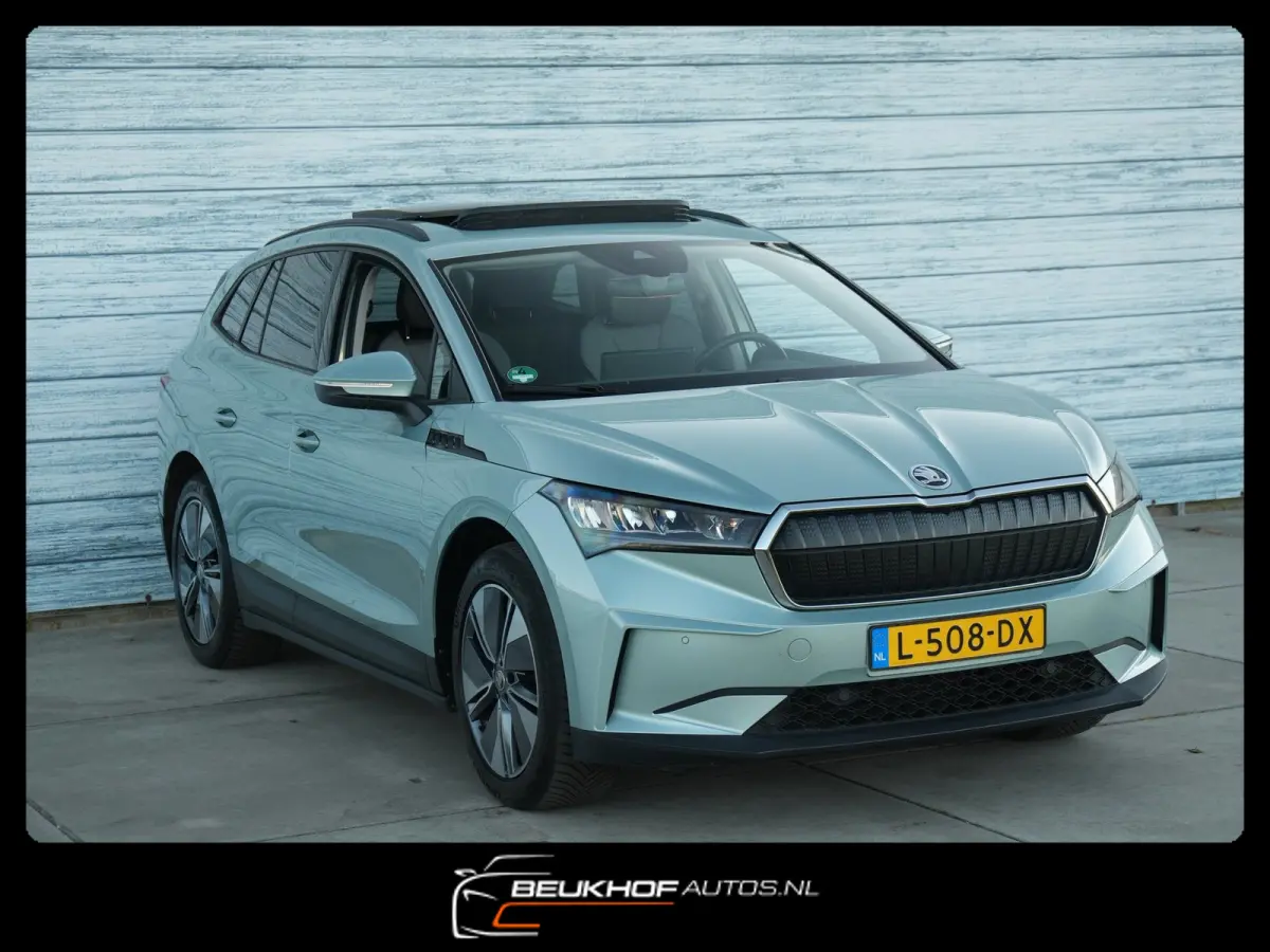 60 Carplay Navi Pano Leer Camera Soh 93.5%.