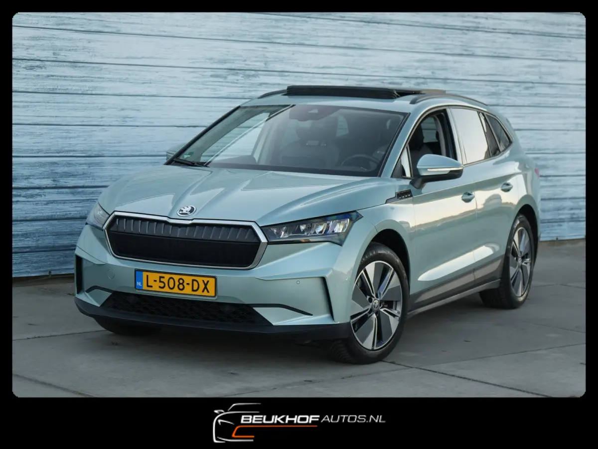60 Carplay Navi Pano Leer Camera Soh 93.5%.