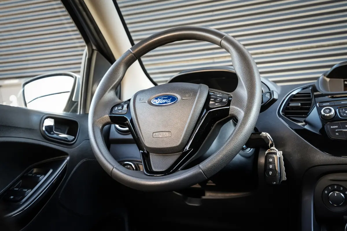 1.2 Trend | Airco | Elektr. ramen | Cruise control | Org. NL | 1e Eig. | 34dkm | Metallic Lak | PDC |