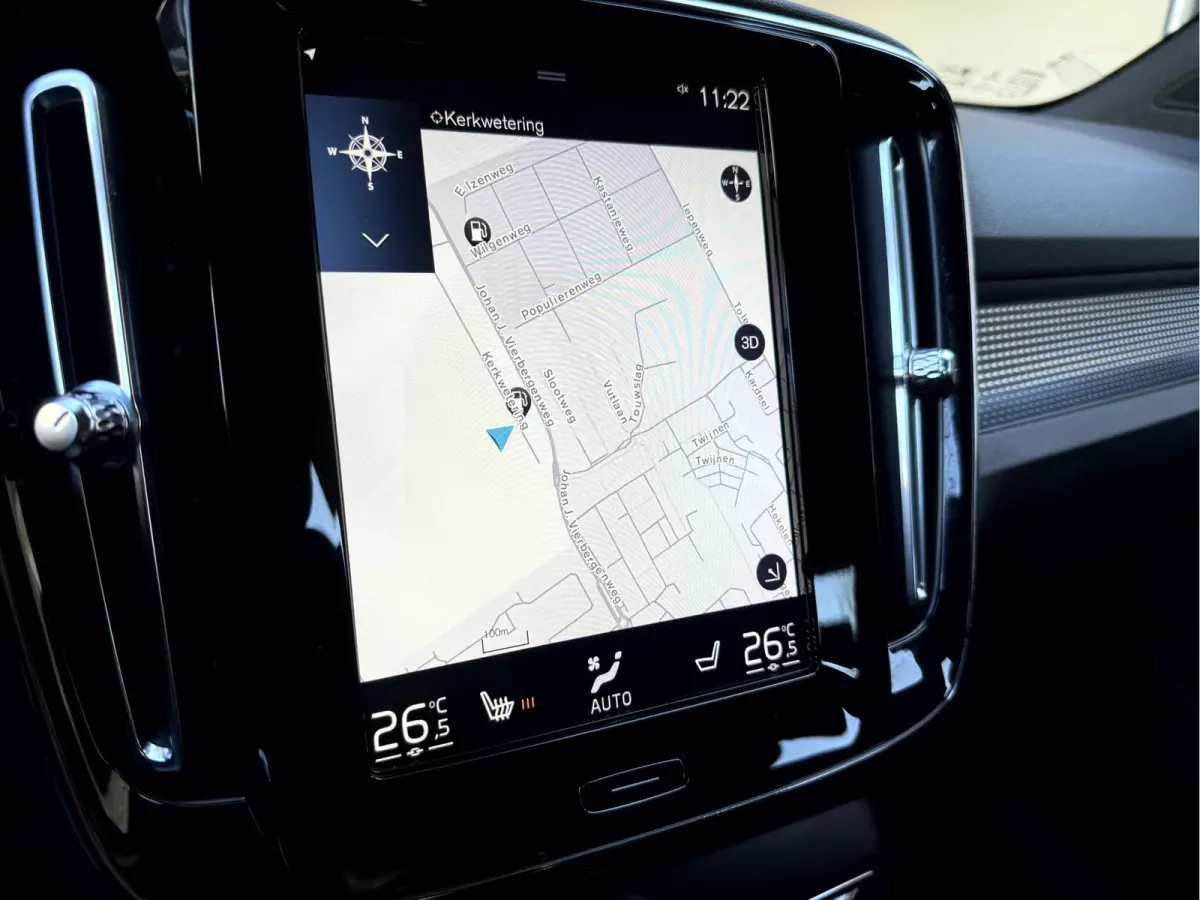 2.0 T4 190pk R-Design Navi, Camera,