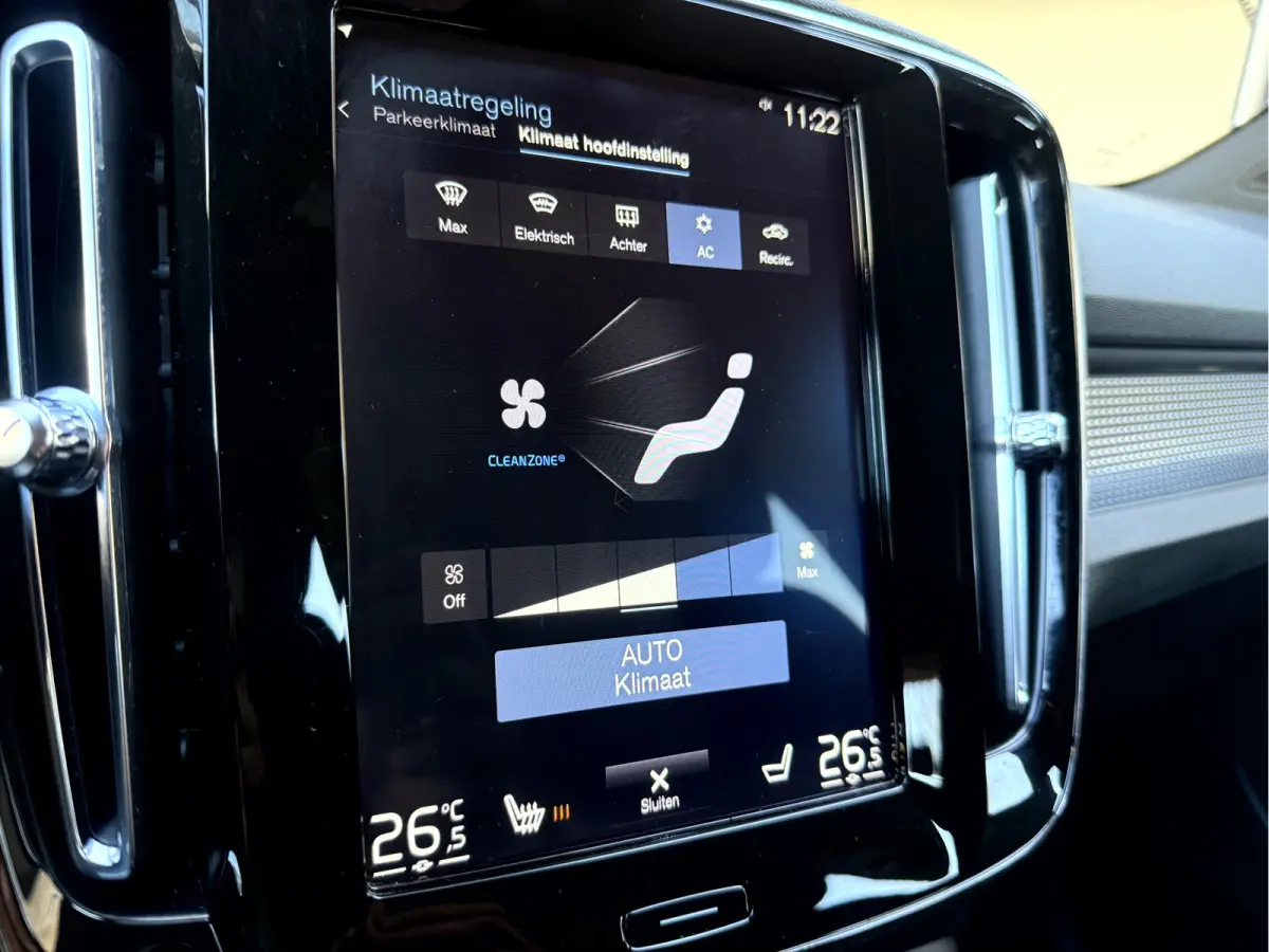 2.0 T4 190pk R-Design Navi, Camera,