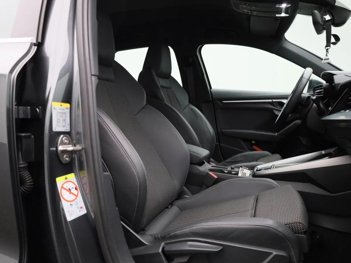 30 TFSI S edition 110 PK | S-Line | Automaat | Navigatie | Apple Carplay & Android Auto | Climate control | Digitale Cockpit | Sportstoelen |