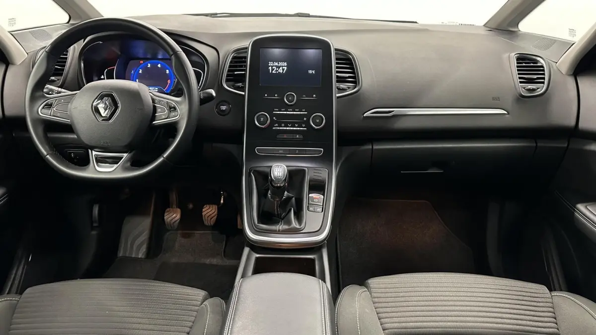 1.3 TCe Business Zen NAVI CARPLAY CRUISE ECC.