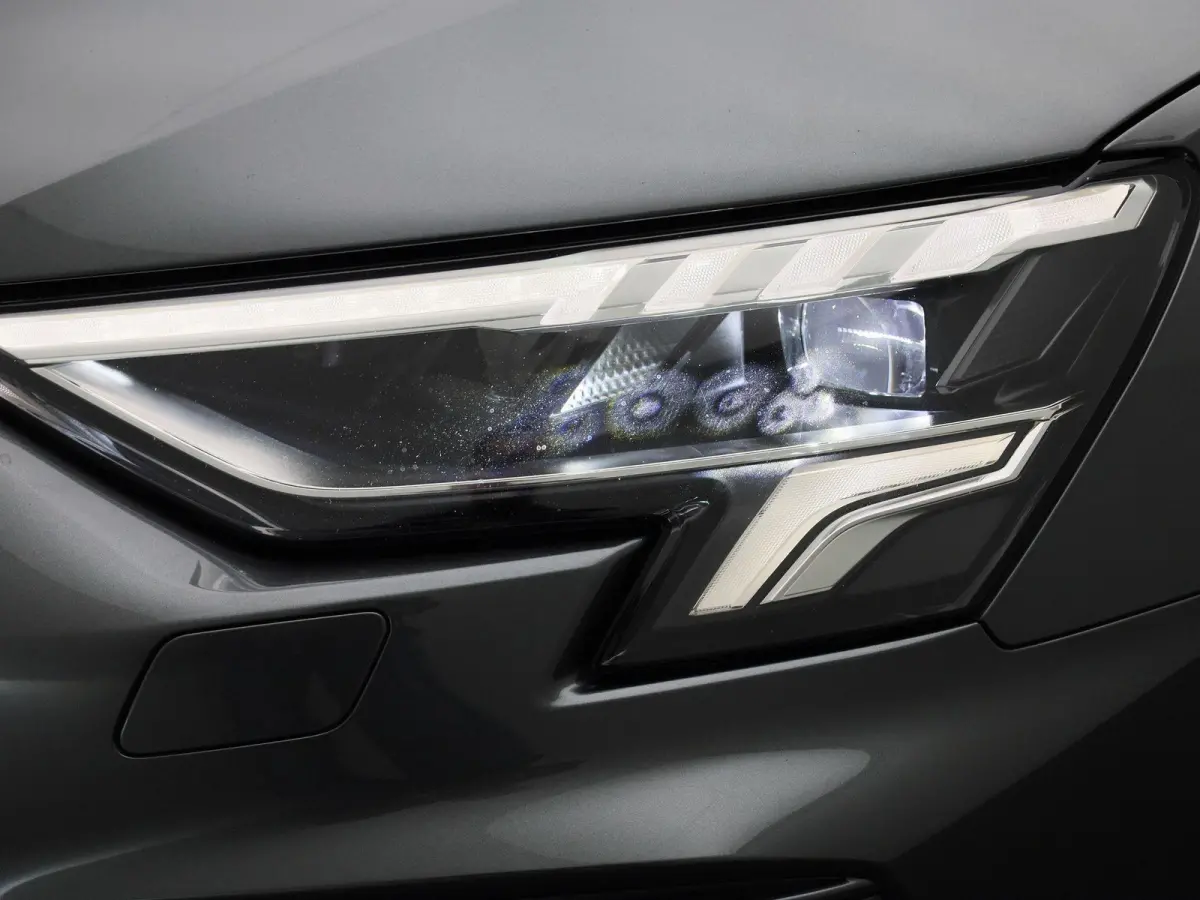 30 TFSI S edition 110 PK | S-line | Automaat | Navigatie | Apple Carplay | Android Auto | Cruise Control | Lichtmetalen velgen |