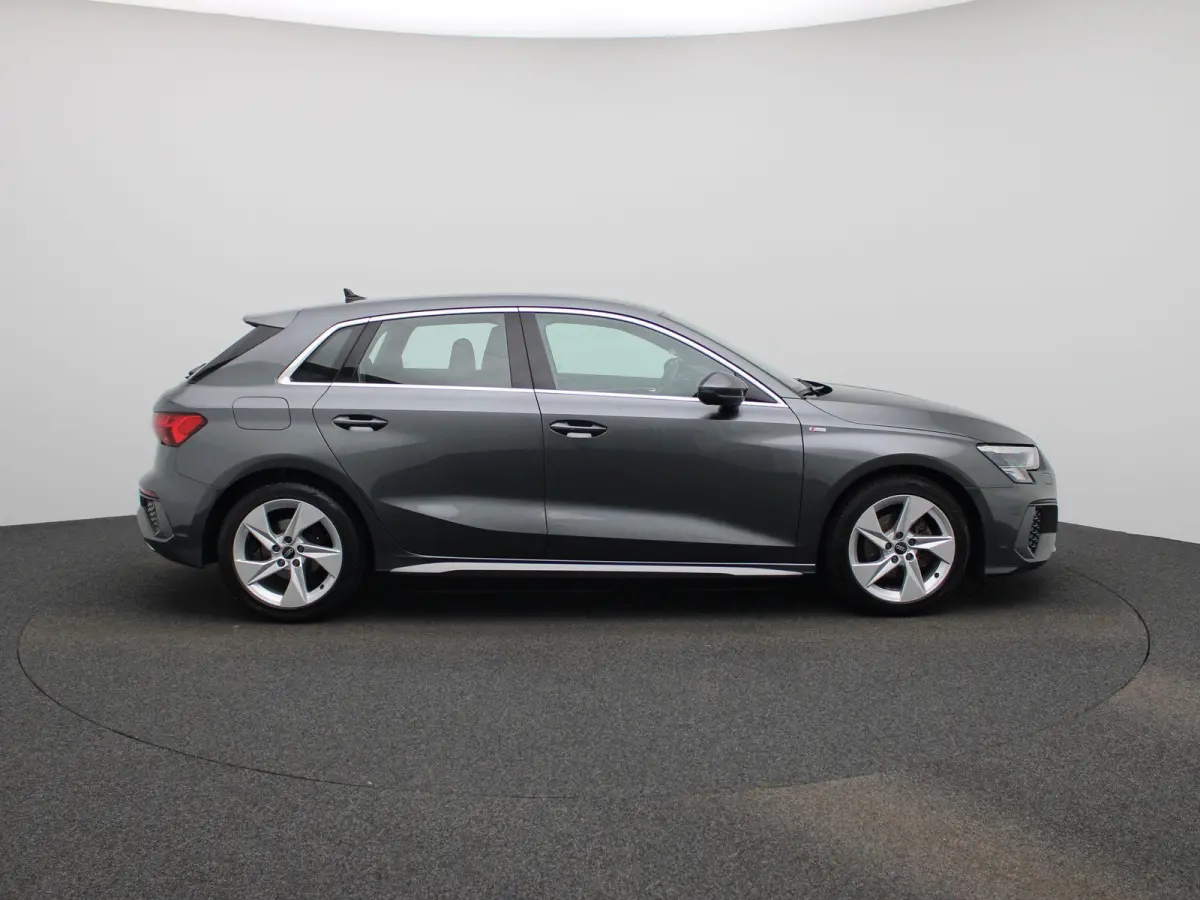 30 TFSI S edition 110 PK | S-line | Automaat | Navigatie | Apple Carplay | Android Auto | Cruise Control | Lichtmetalen velgen |