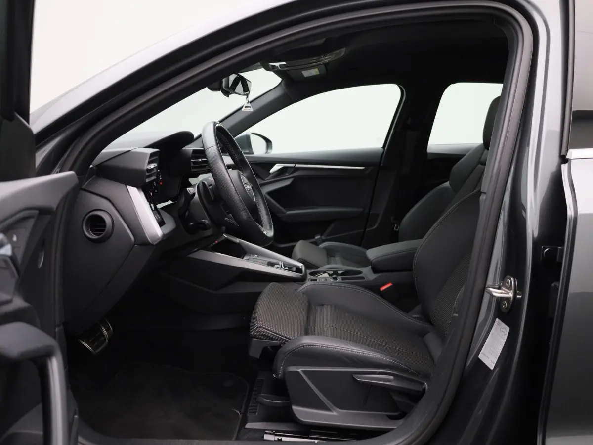 30 TFSI S edition 110 PK | S-line | Automaat | Navigatie | Apple Carplay | Android Auto | Cruise Control | Lichtmetalen velgen |