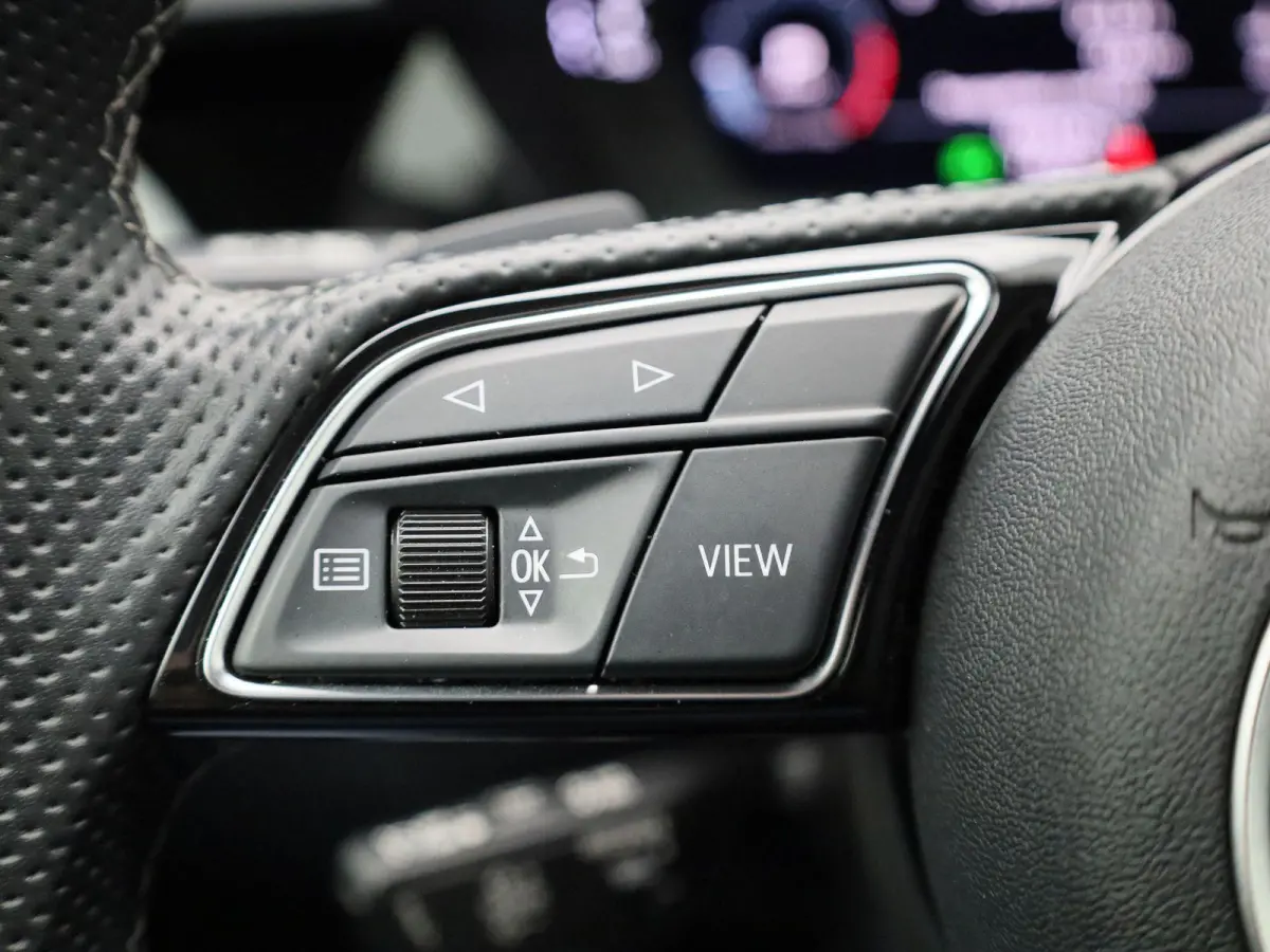 30 TFSI S edition 110 PK | S-line | Automaat | Navigatie | Apple Carplay | Android Auto | Cruise Control | Lichtmetalen velgen |