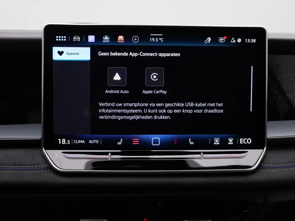 1.5 eHybrid R-Line Edition 272 PK| SoH 100% | Trekhaak | 360 Camera | Travelassist | Stoelverwarming | Stuurwielverwarming | Black Style