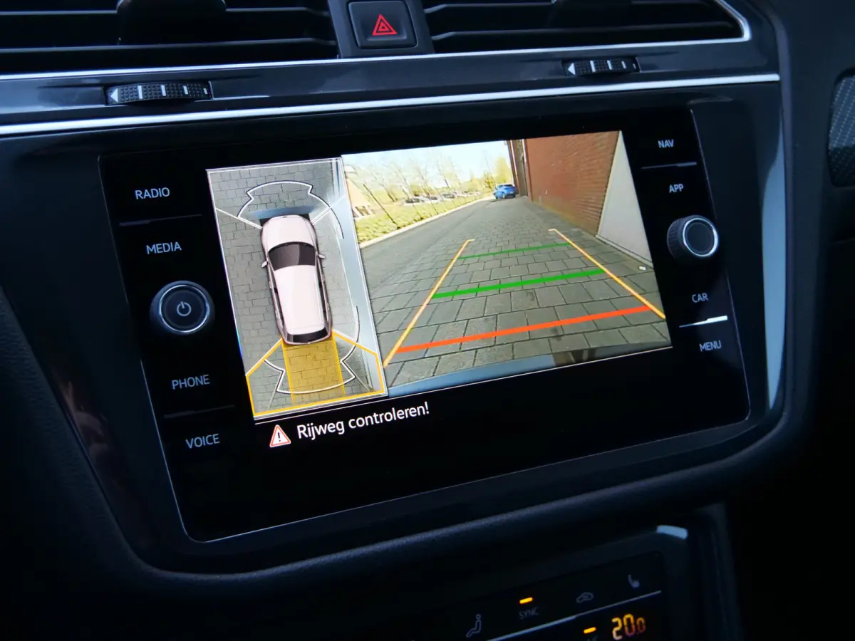 1.5 TSI R-Line Business 150 Pk Automaat Navi / DAB / Apple Carplay / Camera's / 19 inch