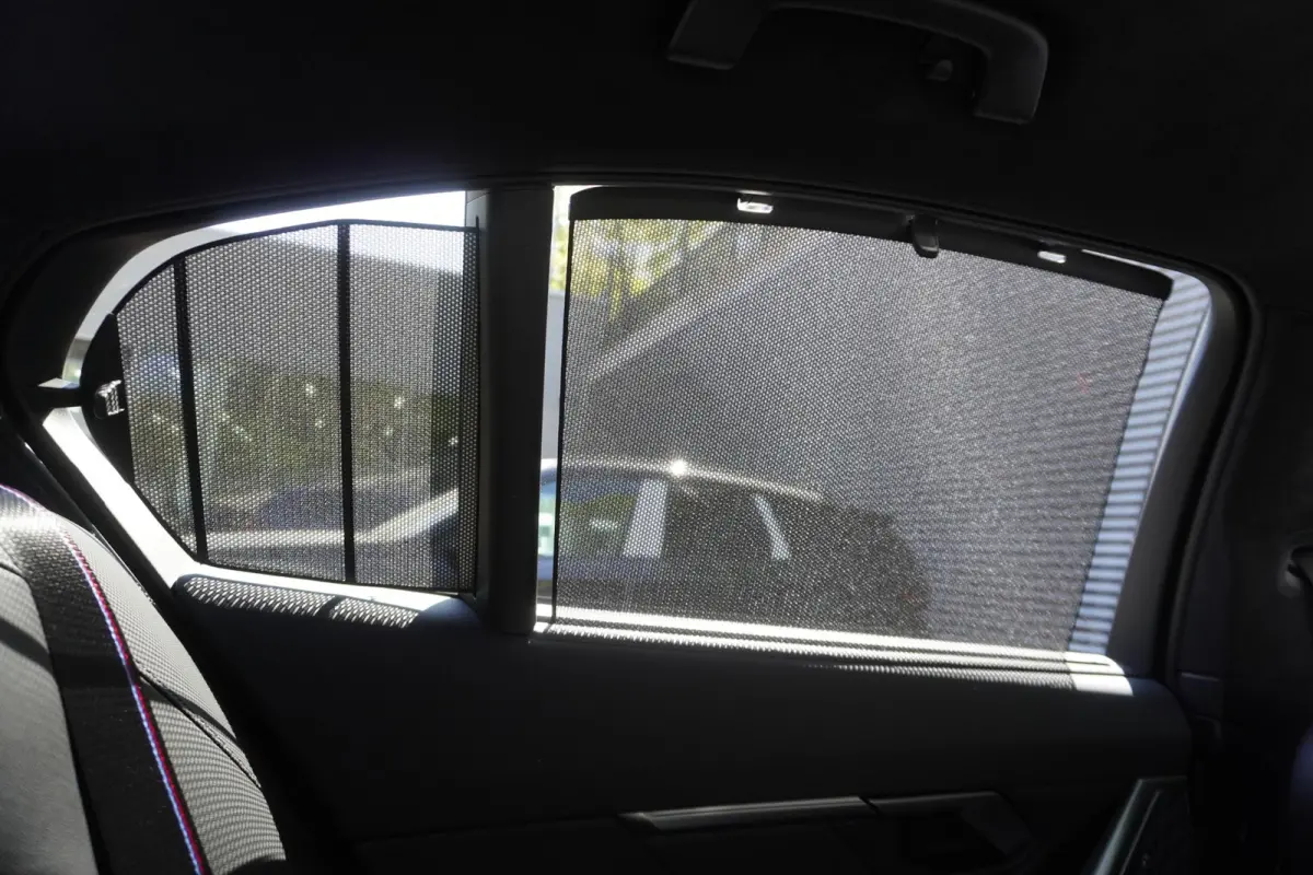 Sedan Bowers & Wilkins Surround Sound System | Glazen panoramadak | Driving Assistant Professional | M Driver's Pack | Comfort Access | Stuurwielrand verwarmd