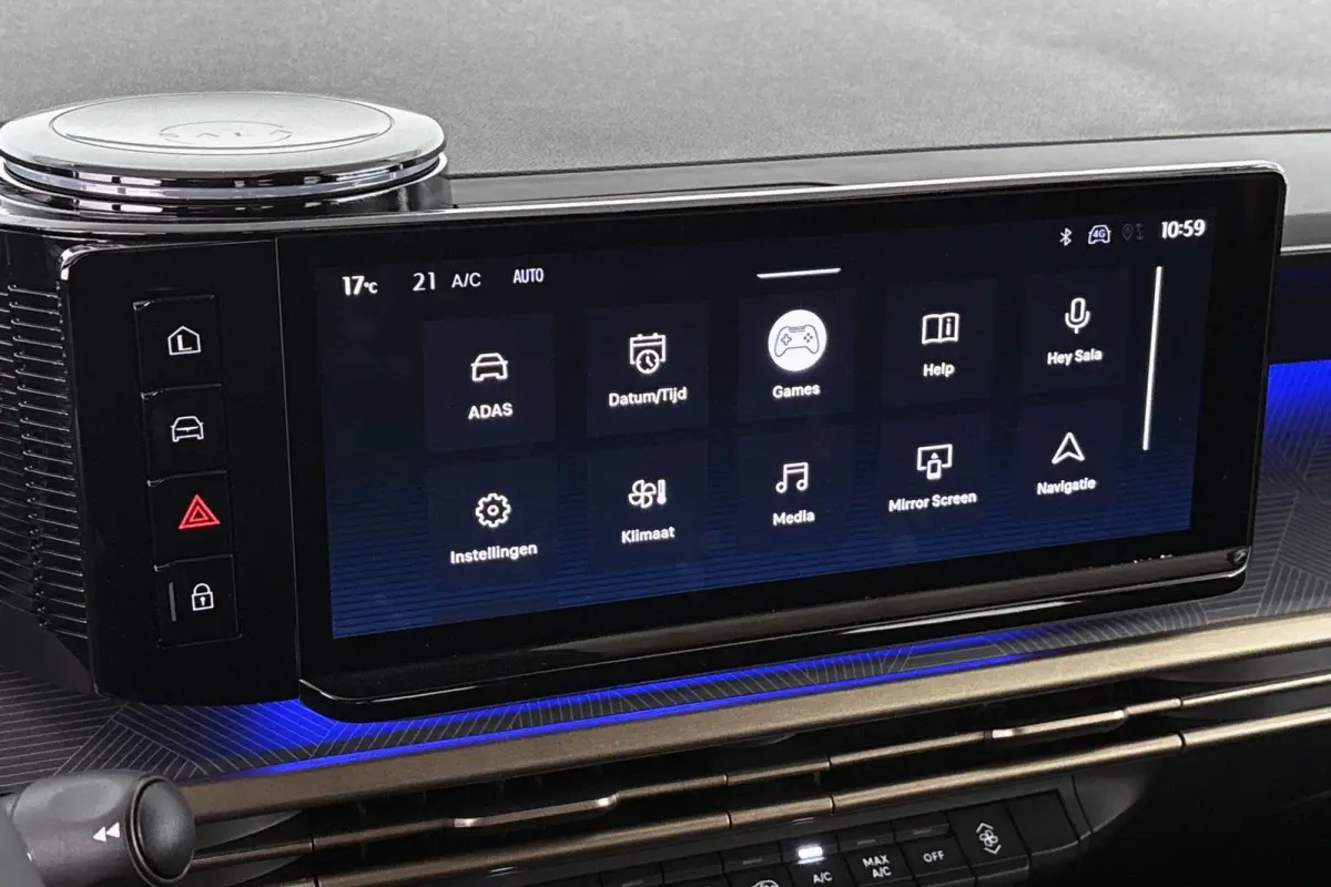 1.2 Turbo Hybrid LX 110pk / Navi / Camera / Carplay / 2+6 Jaar Garantie