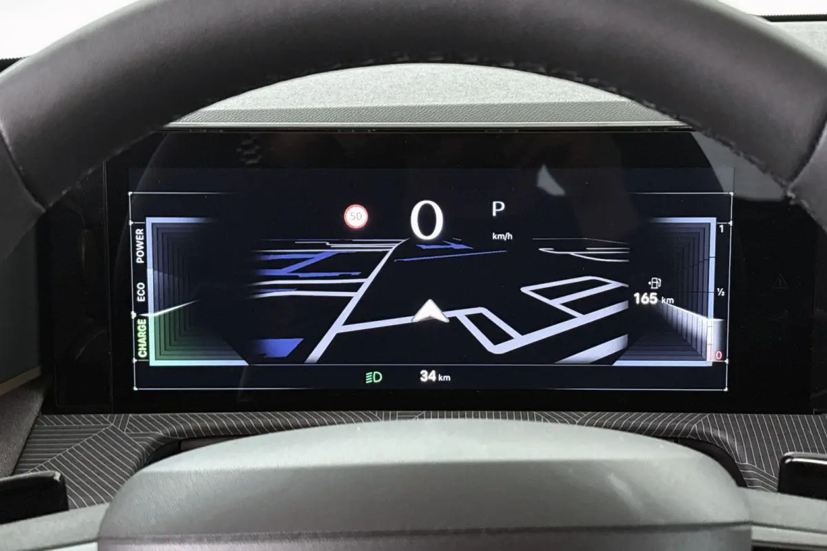 1.2 Turbo Hybrid LX 110pk / Navi / Camera / Carplay / 2+6 Jaar Garantie