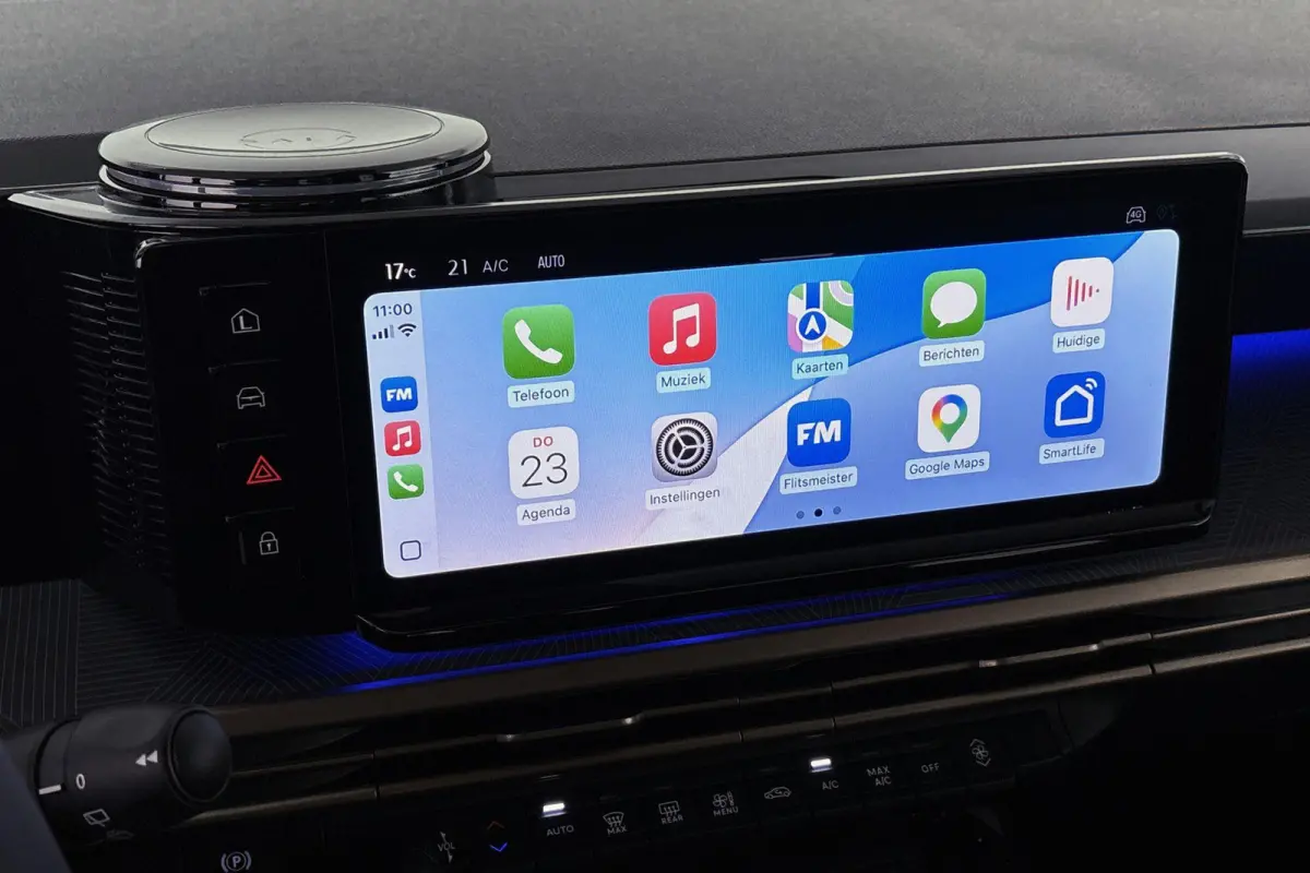 1.2 Turbo Hybrid LX 110pk / Navi / Camera / Carplay / 2+6 Jaar Garantie