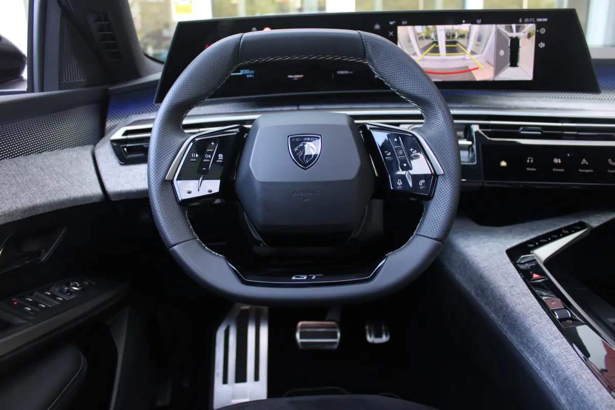 LAUNCH EDITION GT 325PK Dual Motor 73 kWh | PANORAMA SCHUIF / KANTELDAK | LEDEREN BEKLEDING NAPPA | ELEKTRISCH VERSTELBARE VOOR STOELEN, MET GEHEUGENFUNCTIE OP BESTUURDERSSTOEL | STOEL VERWA