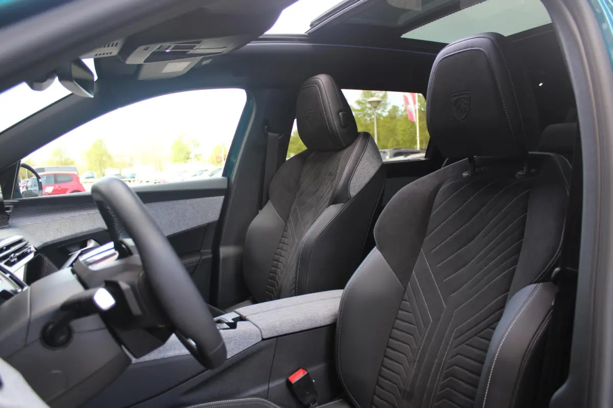 LAUNCH EDITION GT 325PK Dual Motor 73 kWh | PANORAMA SCHUIF / KANTELDAK | LEDEREN BEKLEDING NAPPA | ELEKTRISCH VERSTELBARE VOOR STOELEN, MET GEHEUGENFUNCTIE OP BESTUURDERSSTOEL | STOEL VERWA