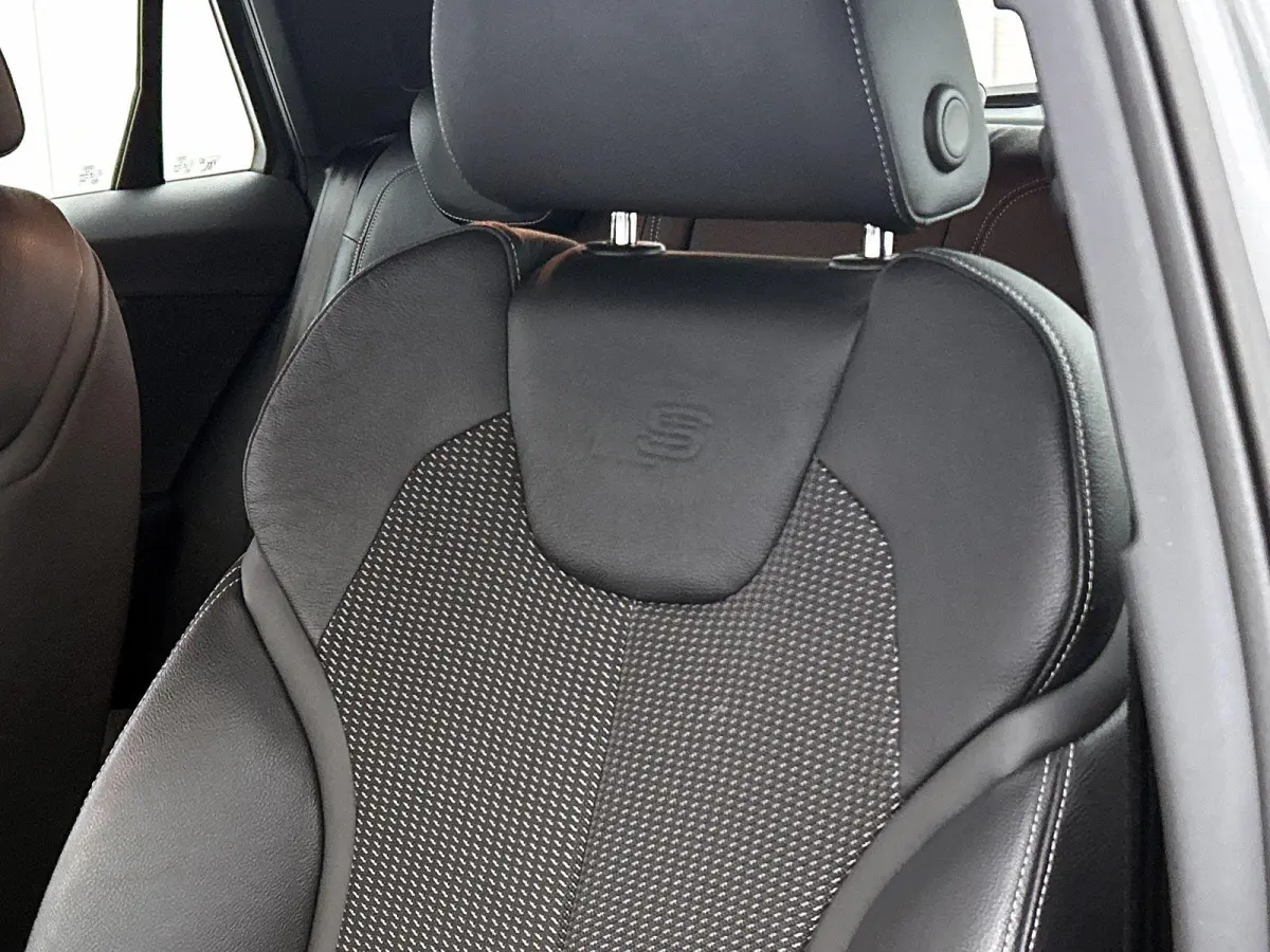 1.0 TFSI Sport Pro Line S 116 PK | S-Line | Navigatie | Climate Control | Lichtmetalen velgen | Parkeersensoren achter | Cruise Control |