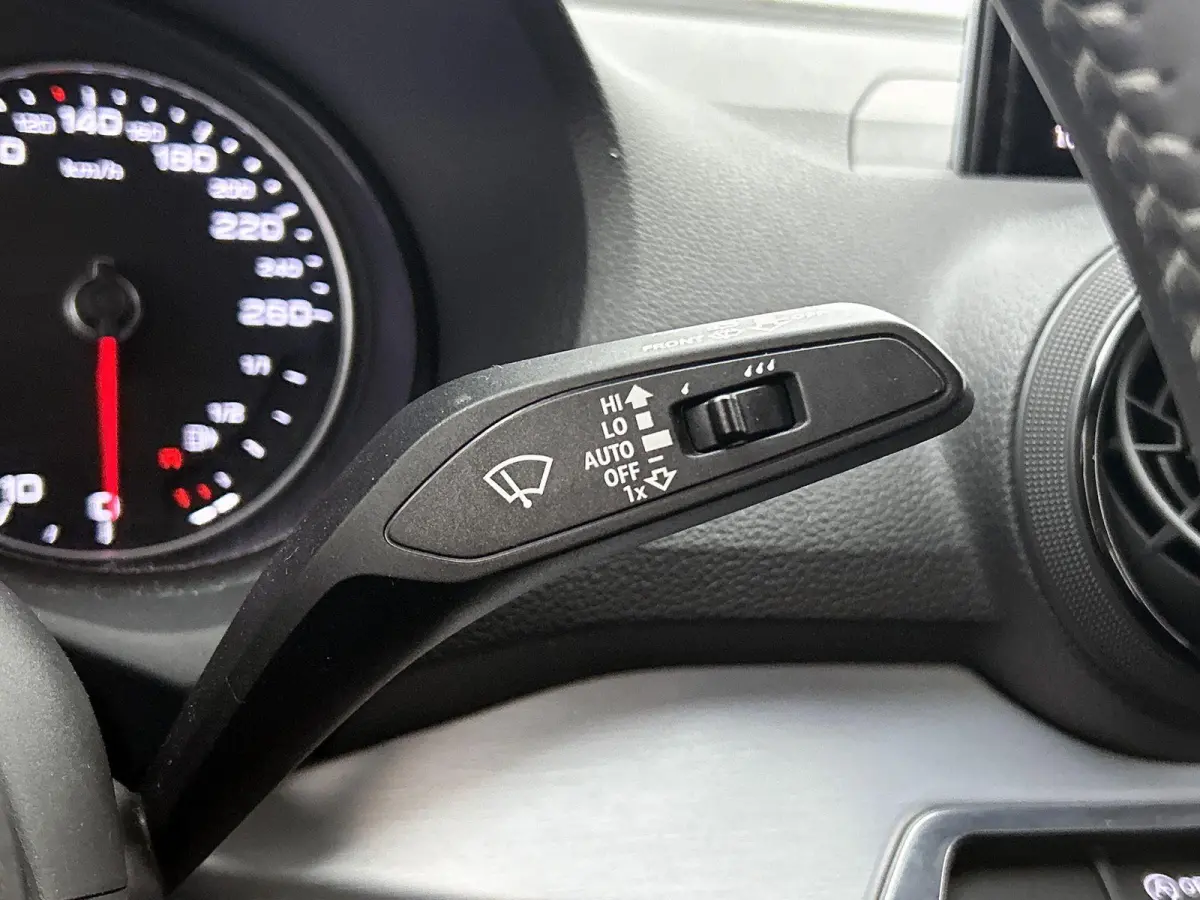 1.0 TFSI Sport Pro Line S 116 PK | S-Line | Navigatie | Climate Control | Lichtmetalen velgen | Parkeersensoren achter | Cruise Control |