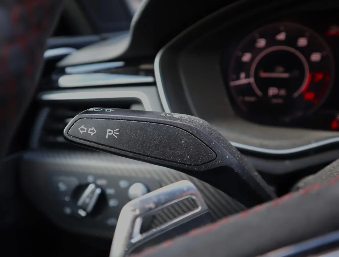 2.9 TFSI RS 4 quattro | Keramisch | RS dynamic | Bang & Olufsen 3D | HUD | ACC