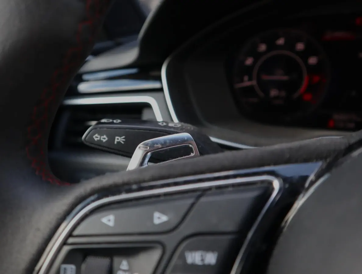 2.9 TFSI RS 4 quattro | Keramisch | RS dynamic | Bang & Olufsen 3D | HUD | ACC