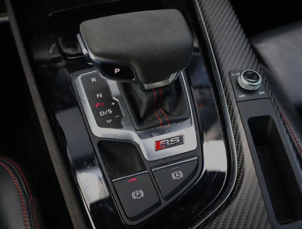 2.9 TFSI RS 4 quattro | Keramisch | RS dynamic | Bang & Olufsen 3D | HUD | ACC