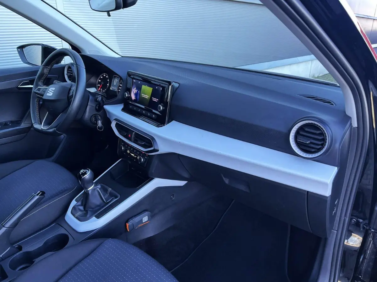 1.0 TSI 95pk Style | Full Link Navigatie | Cruise Control | Climate Control
