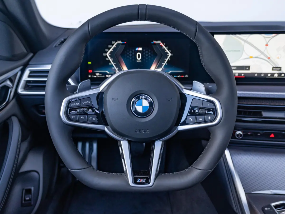 420i | M Sportpakket Pro | Driving Assistant | Achteruitrijcamera | Glazen Schuif-/Kanteldak