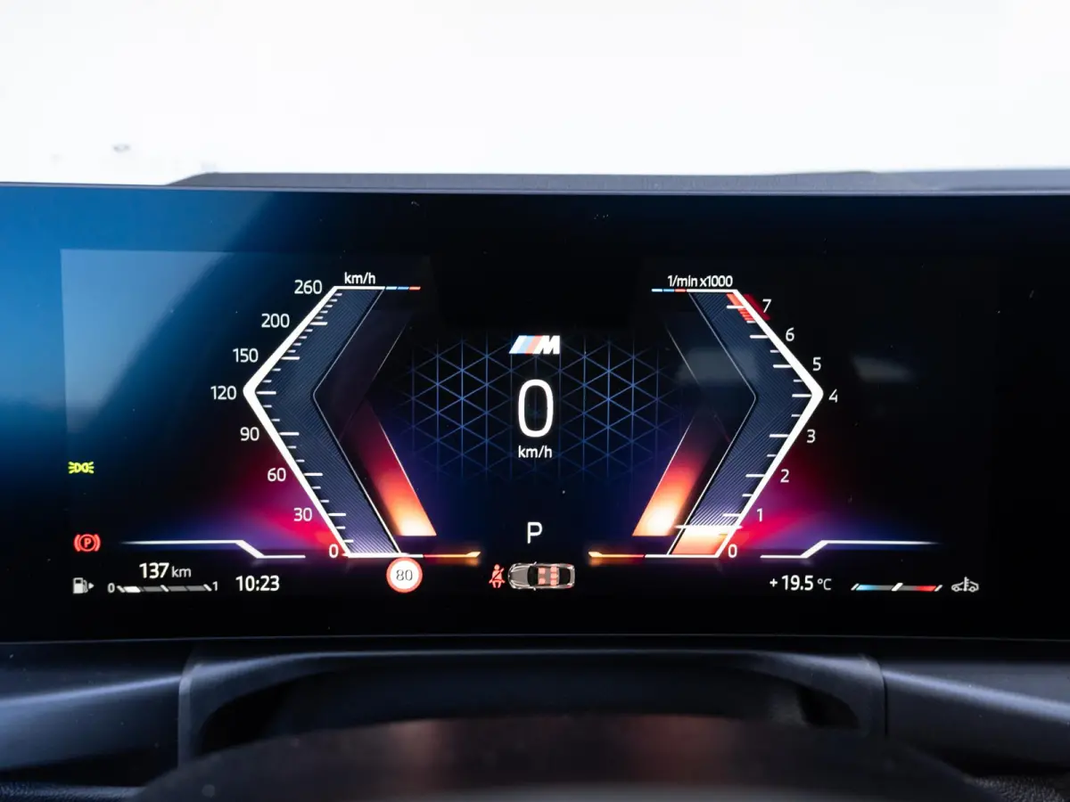 420i | M Sportpakket Pro | Driving Assistant | Achteruitrijcamera | Glazen Schuif-/Kanteldak