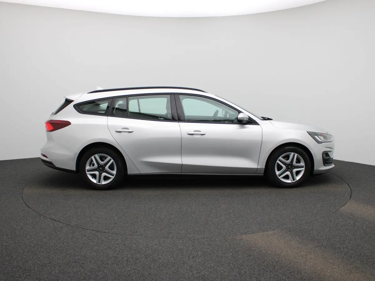 1.0 EcoBoost Hybrid Connected | parkeer sensoren | Navigatie | Airco | Cruise control | DAB | Bluetooth | Apple carplay |